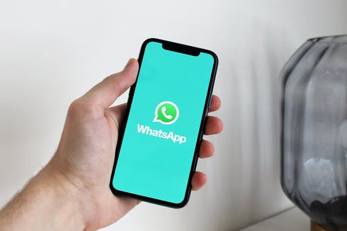 Whatsapp: la novità sugli sticker