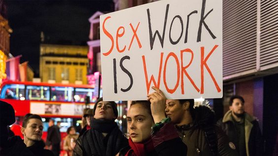 Due chiacchiere con Leirnin: il mondo di OnlyFans spiegato da una sex worker