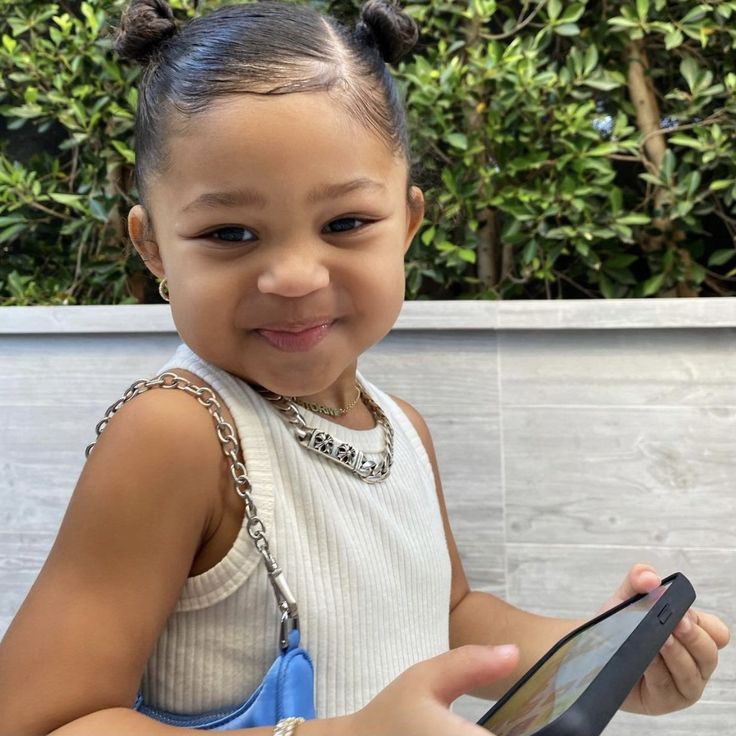 Stormi, la figlia di 3 anni di Kylie Jenner, potrebbe lanciare un suo brand