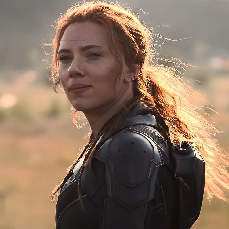 Scarlett Johansson fa causa alla Disney: «Danno economico dall’uscita di Black Widow in streaming»