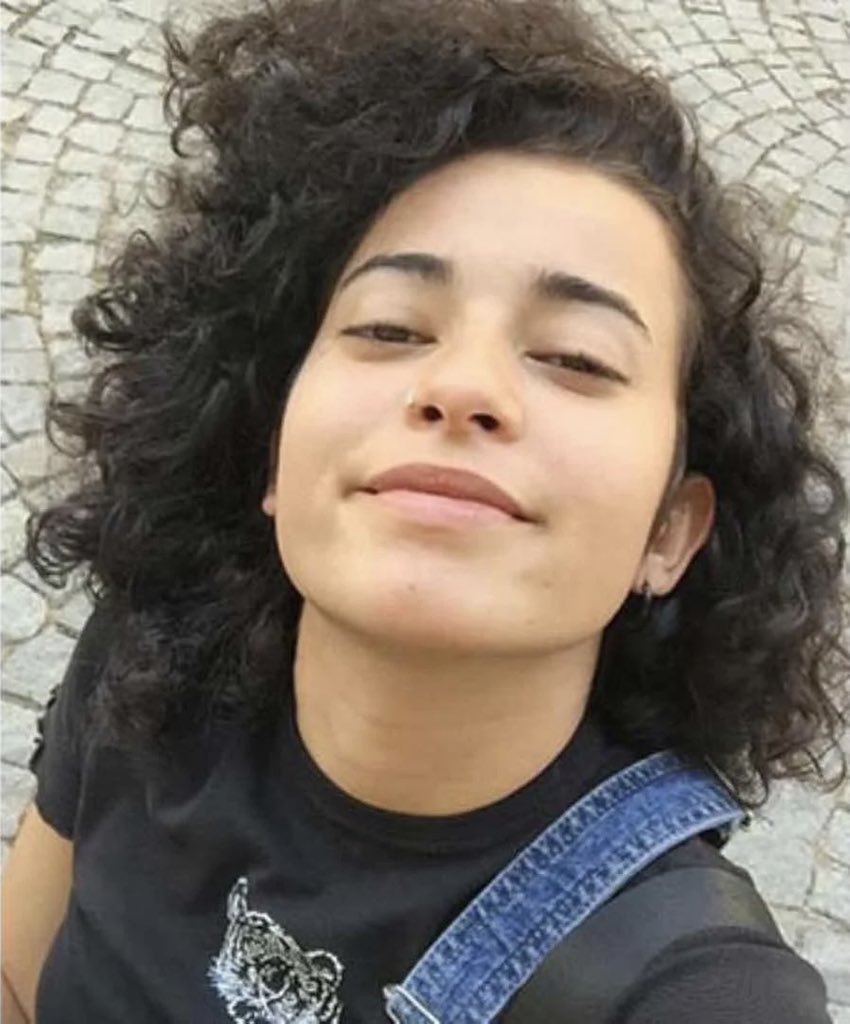 Azra Gülendam Haytaoğlu, 21enne aspirante giornalista, trovata morta, il corpo è stato fatto a pezzi