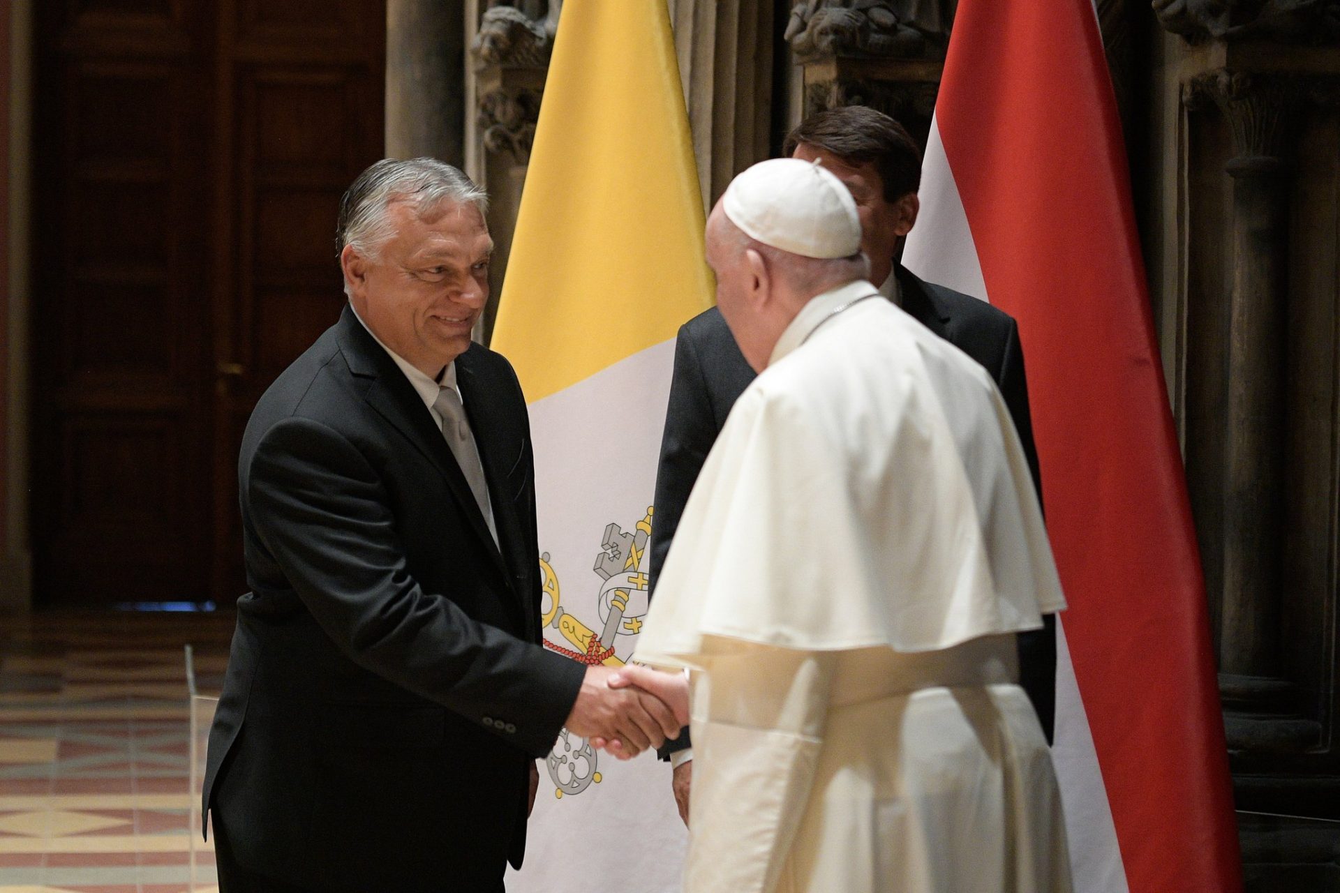 Il Vaticano stringe la mano a Salvini e Orbán