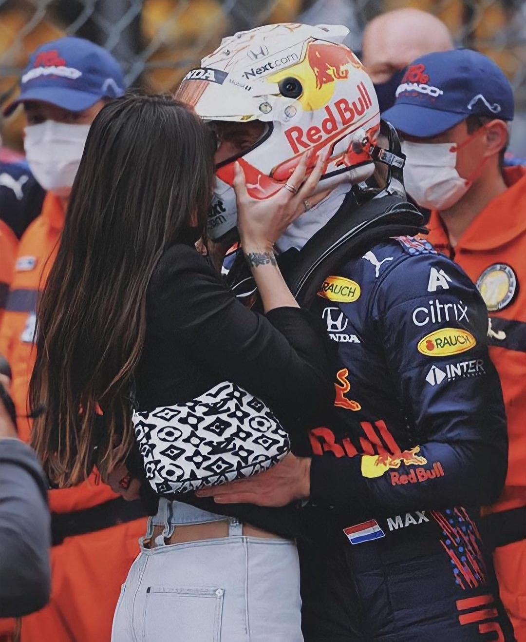 F1: Max Verstappen accusato di misoginia, la sua fidanzata sarebbe anche il suo miglior acquisto