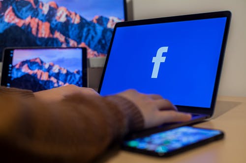 Facebook punta sull’Europa per il “metaverso”: saranno assunti 10mila lavoratori in 5 anni