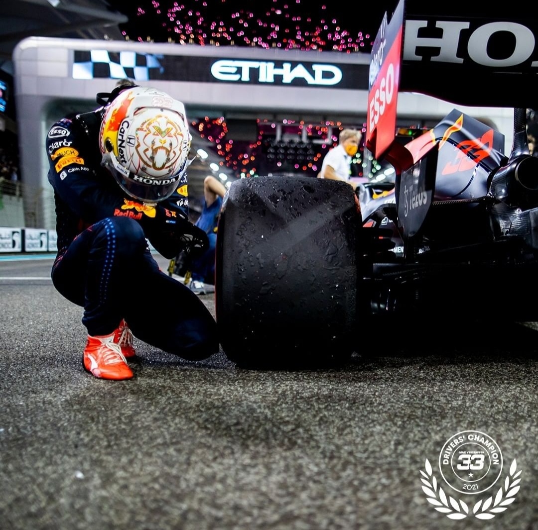 DIRETTA, GP di Abu Dhabi 2021: Max Verstappen campione del mondo!