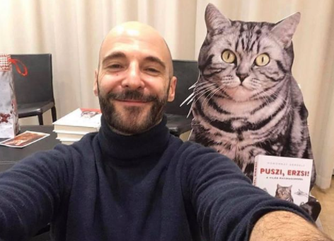 Gergely Homonnay, scrittore e attivista LGBT morto a Roma, l’amica: “Aveva paura per la sua vita”