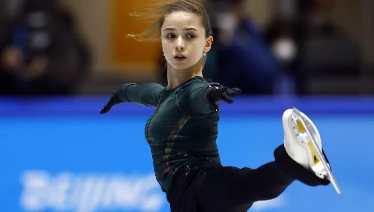 Kamila Valieva: potrà gareggiare ma non ci sarà una premiazione