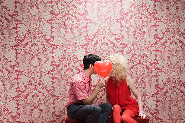 San Valentino senza pretese: come trascorrere la festa degli innamorati dal proprio divano!