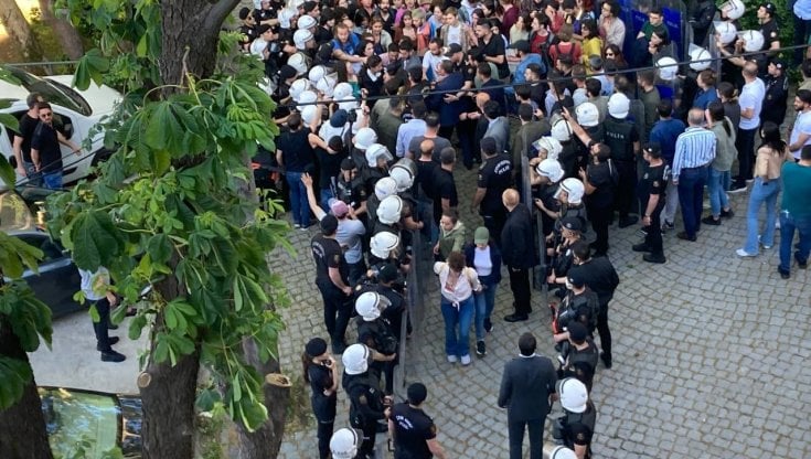 Turchia: la polizia arresta 33 persone durante il Pride LGBT