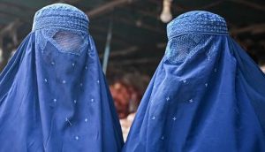 afghanistan-talebani-donne-burqa