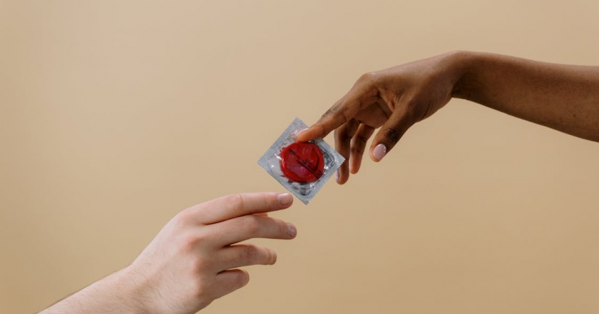 In Francia i preservativi saranno gratuiti per gli under 25