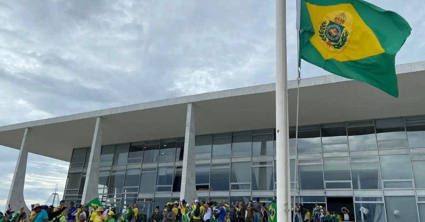 Brasile: i sostenitori di Bolsonaro come quelli di Trump