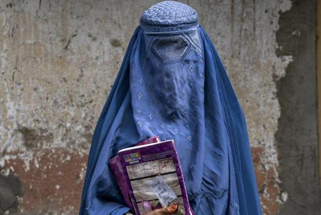 Afghanistan: i talebani vietano la contraccezione definendola “cospirazione occidentale”