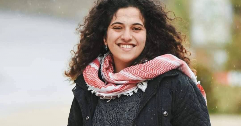 La studentessa palestinese Layan Kayed è stata nuovamente arrestata dalle forze israeliane