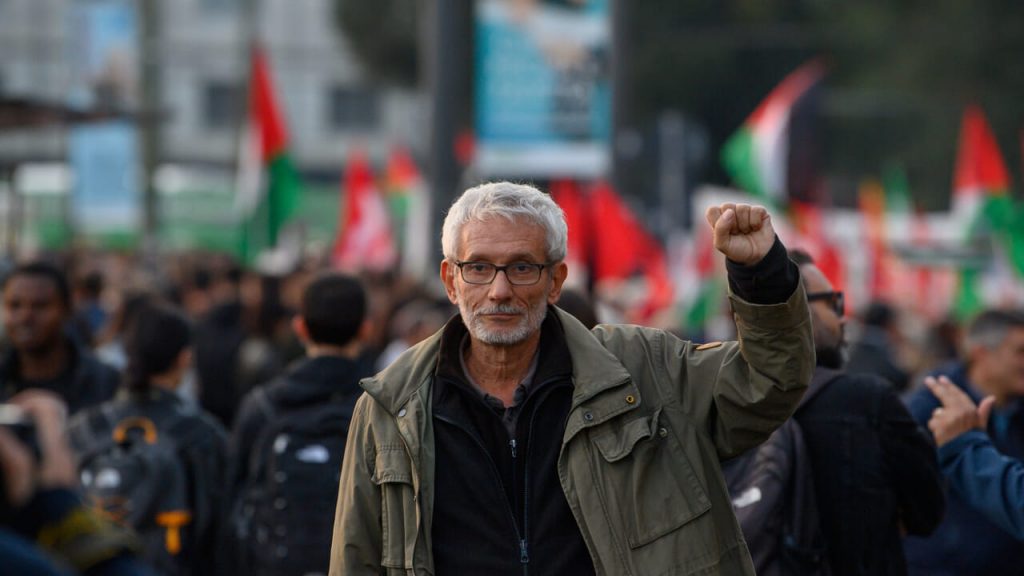 Carlo-Monguzzi-manifestazione-per-la-Freedom-Flotilla-LaPresse-1024x576 Morto Carlo Monguzzi: addio allo storico ambientalista e protagonista della politica milanese