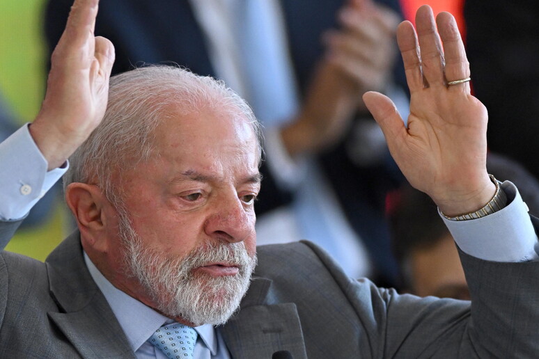 d173bacedc99703dc1a697811982e3c1 Il Brasile vuole ridurre la settimana lavorativa a 40 ore: cosa sta succedendo davvero