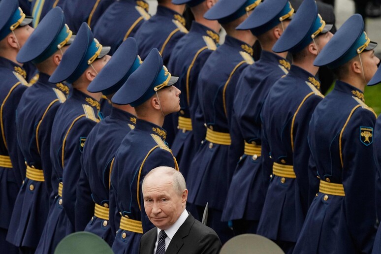 f317ddb360322998bc433ff15befd05f Trump sente Putin, ma la pace resta lontana: il Cremlino rilancia mentre cresce la tensione con la Polonia